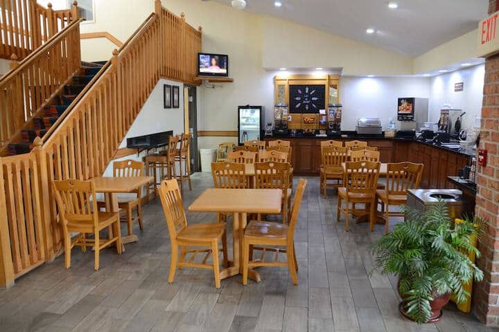 Breakfast area