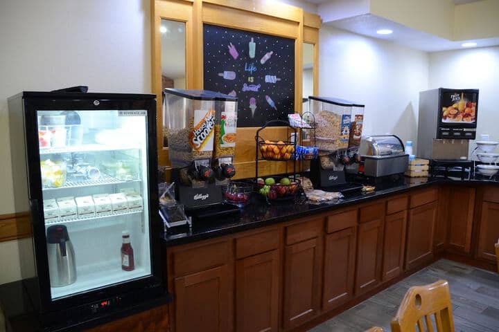 Breakfast area