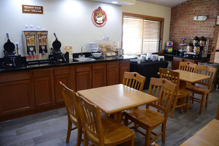 Breakfast area